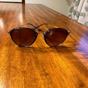🆕 🕶️ Ray-Ban Blaze Round Double Bridge Sunglasses frame: Gold Lens: Brown